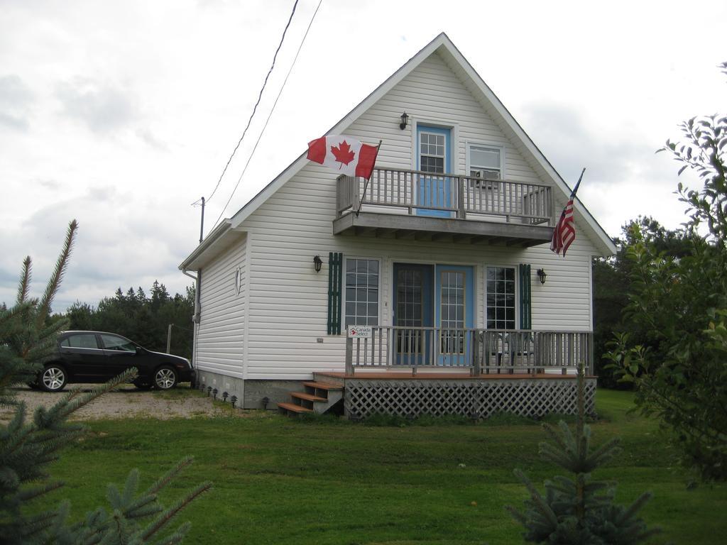 Merry Stanhope Chalets Hotel Екстериор снимка